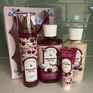 Bath & Body Works Sweetheart Cherry Gift Set